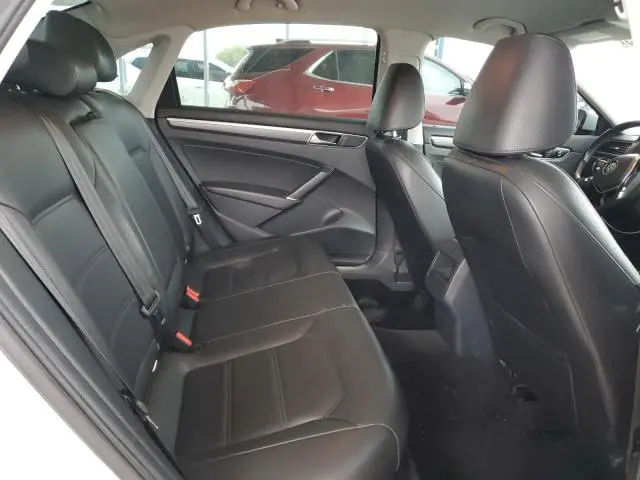 2017 VOLKSWAGEN PASSAT R-LINE  