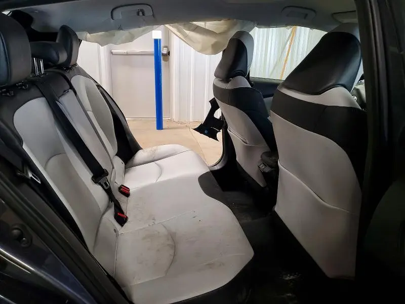 2020 TOYOTA PRIUS XLE AWD-E  