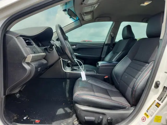 2017 TOYOTA CAMRY SE  