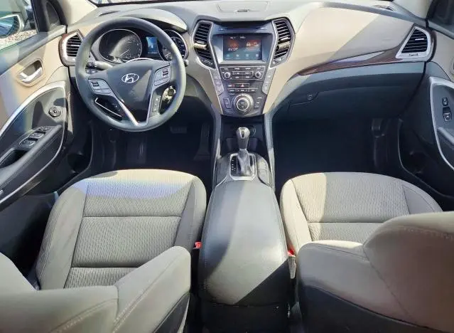 2018 HYUNDAI SANTA FE SE  
