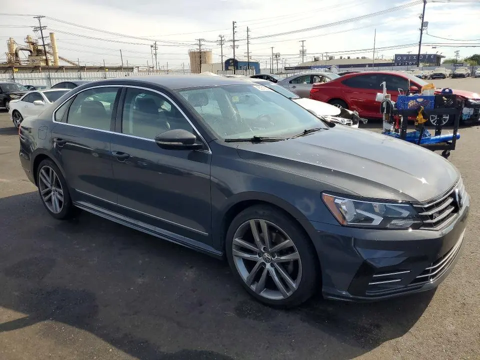 2016 VOLKSWAGEN PASSAT S  