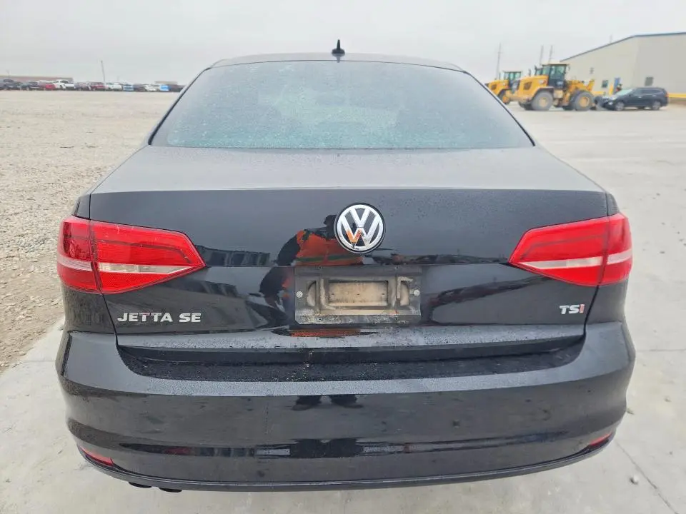 2015 VOLKSWAGEN JETTA SE  