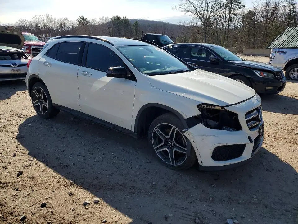 2017 MERCEDES-BENZ GLA 250 4MATIC  