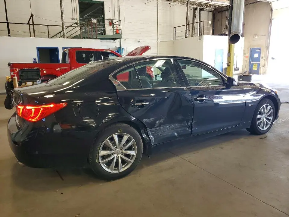 2016 INFINITI Q50 2.0T  