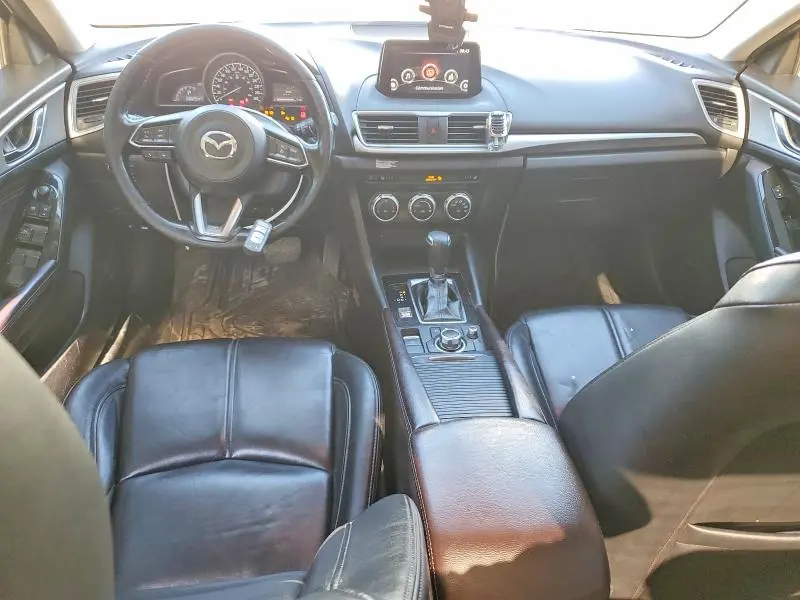 2018 MAZDA 3 GS  