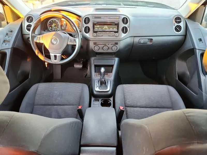 2013 VOLKSWAGEN TIGUAN S  