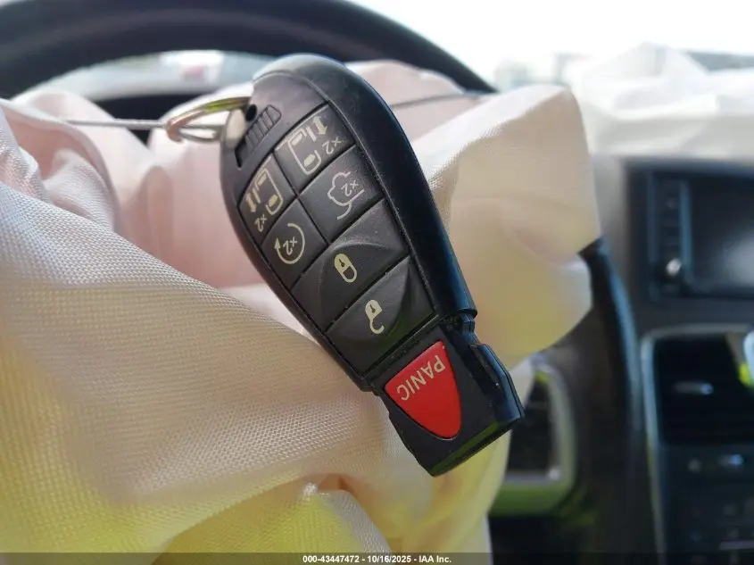 2014 CHRYSLER TOWN & COUNTRY TOURING-L