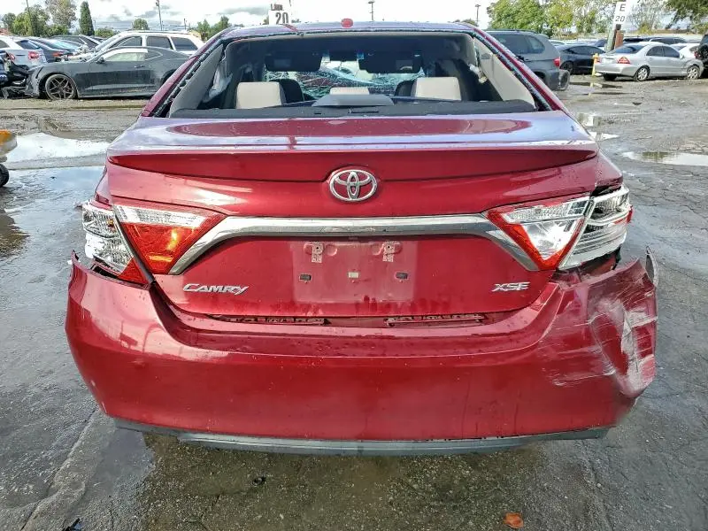2015 TOYOTA CAMRY LE  