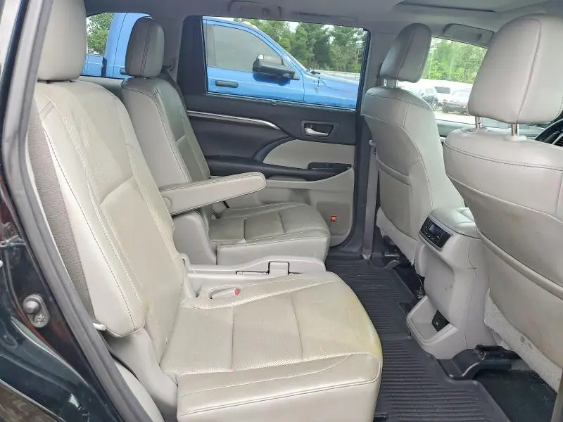 2016 TOYOTA HIGHLANDER LIMITED  