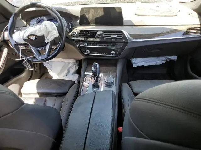 2019 BMW 530XE   