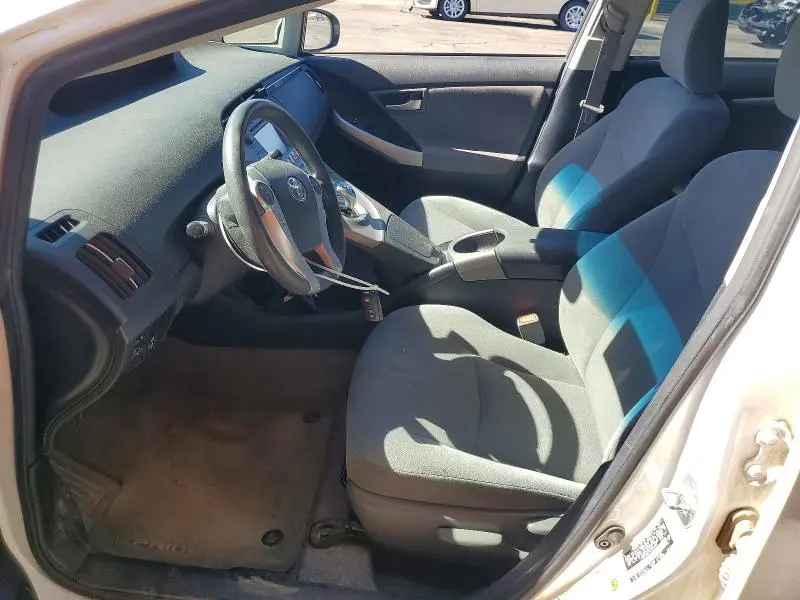 2014 TOYOTA PRIUS THREE  