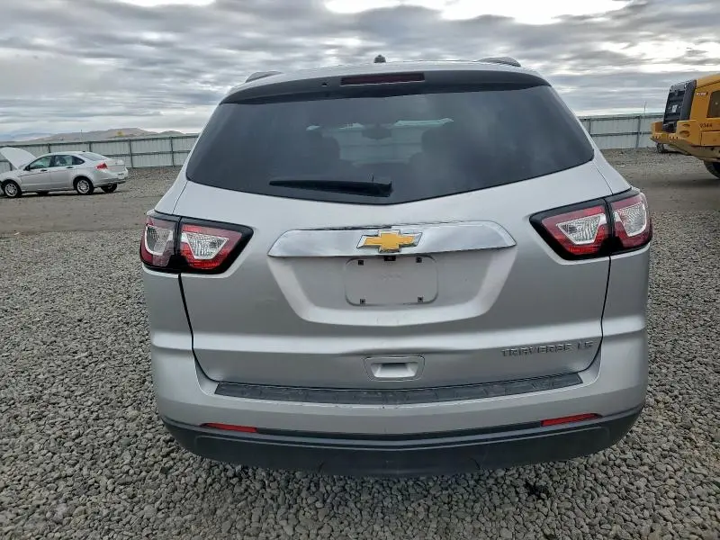 2015 CHEVROLET TRAVERSE LS  