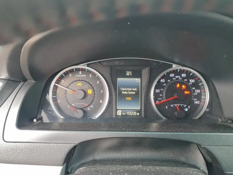 2016 TOYOTA CAMRY LE  