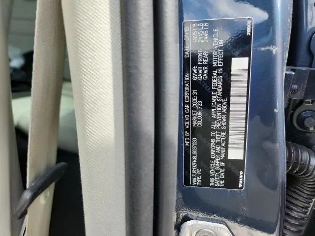 2020 VOLVO S60 T5 MOMENTUM  