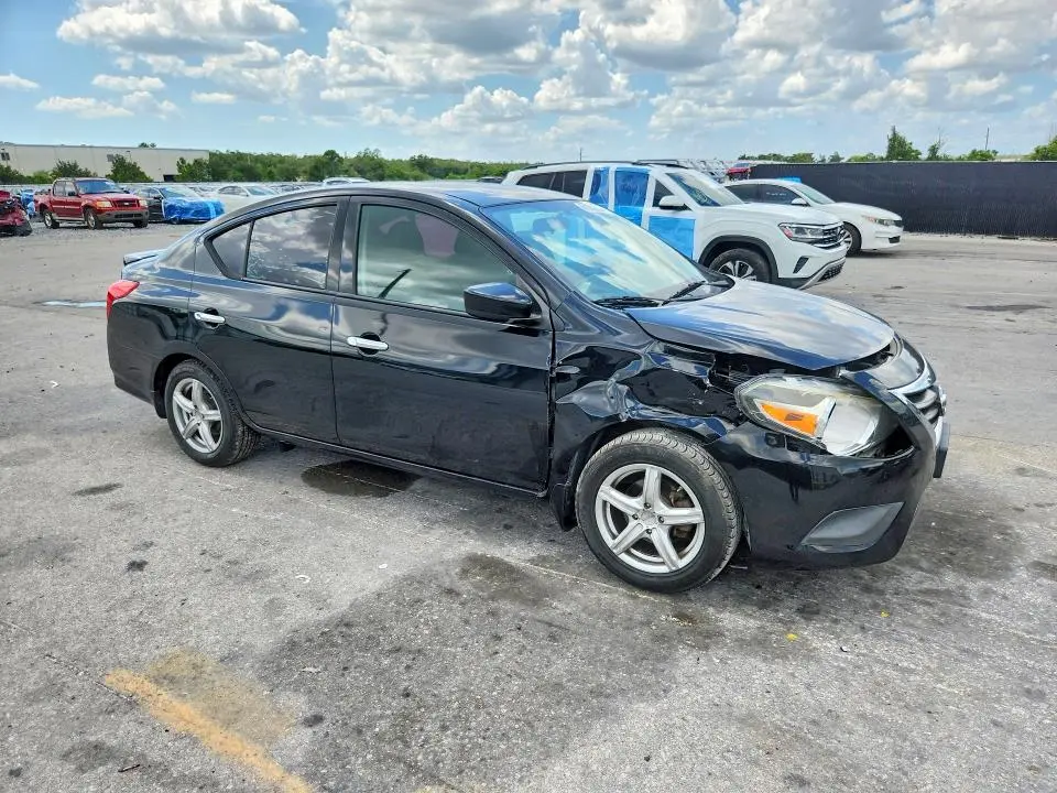 2015 NISSAN VERSA 1.6 SV  