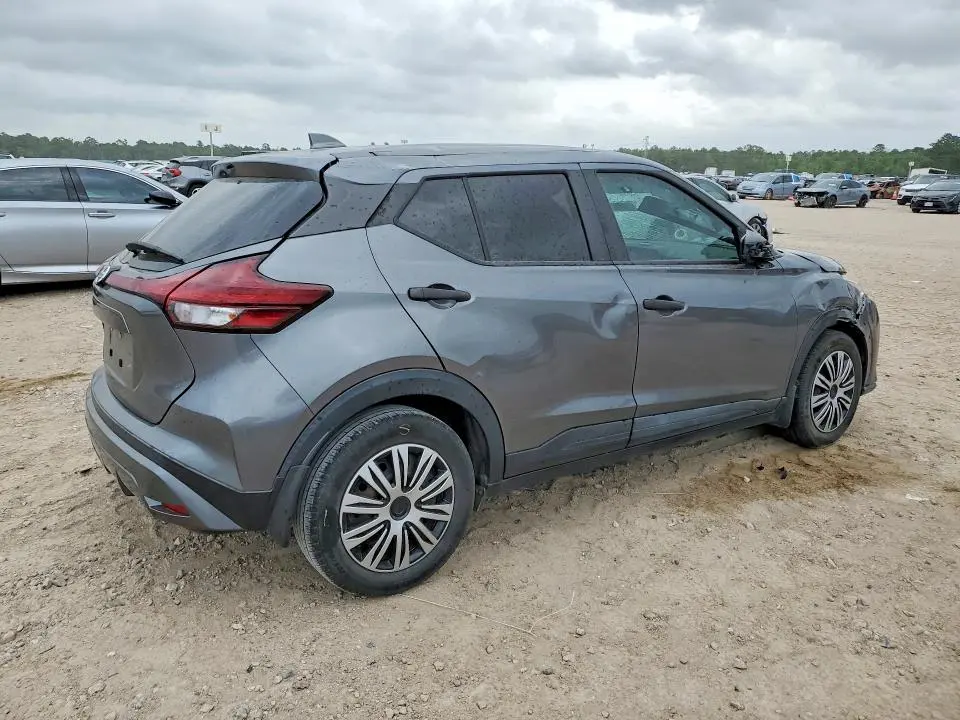 2021 NISSAN KICKS S  