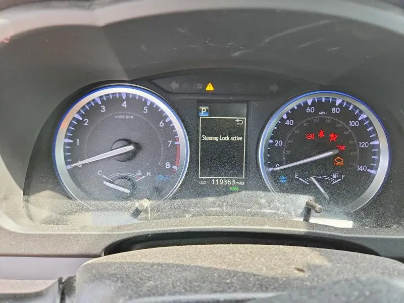 2019 TOYOTA HIGHLANDER XLE  