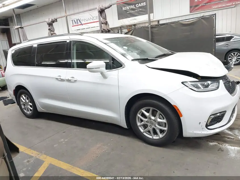 2022 CHRYSLER PACIFICA TOURING L