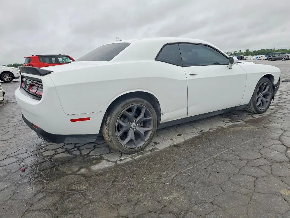 2017 DODGE CHALLENGER SXT  