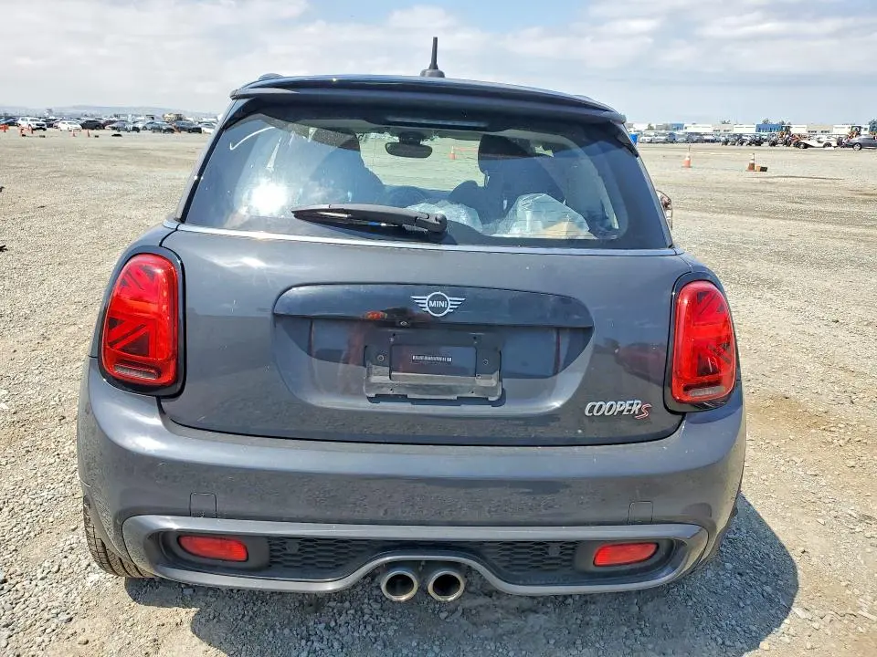 2019 MINI COOPER S  
