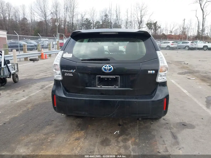 2012 TOYOTA PRIUS V  