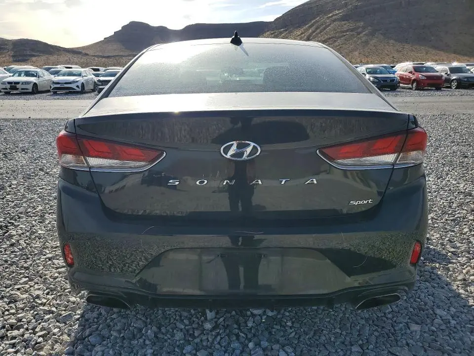 2018 HYUNDAI SONATA SPORT  