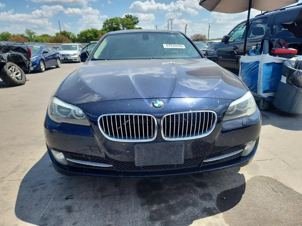 2012 BMW 528 XI  