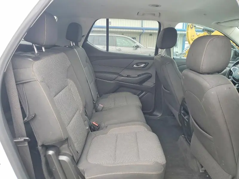 2021 CHEVROLET TRAVERSE LS  