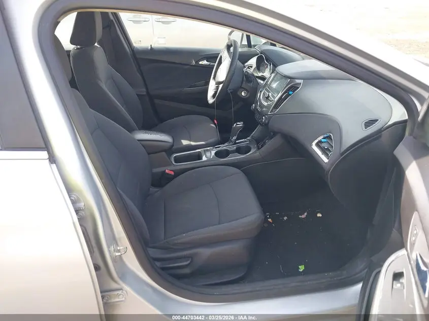 2018 CHEVROLET CRUZE LT AUTO
