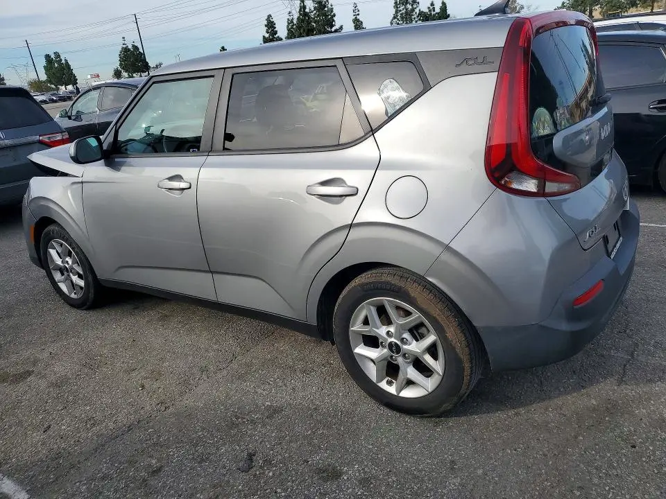 2022 KIA SOUL LX  
