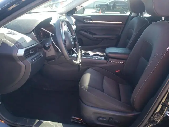 2022 NISSAN ALTIMA SV  