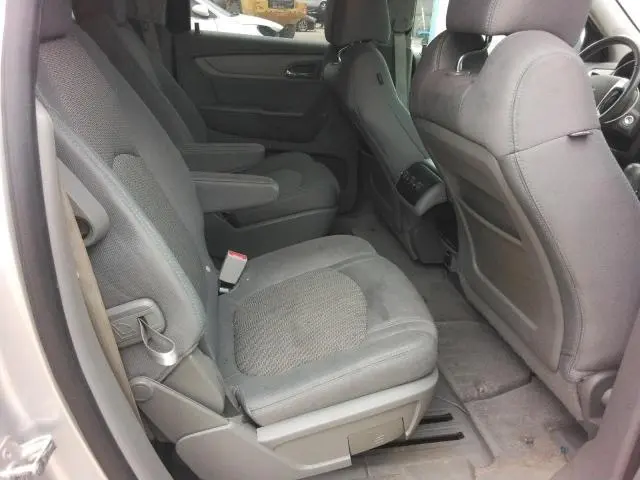 2014 CHEVROLET TRAVERSE LT  