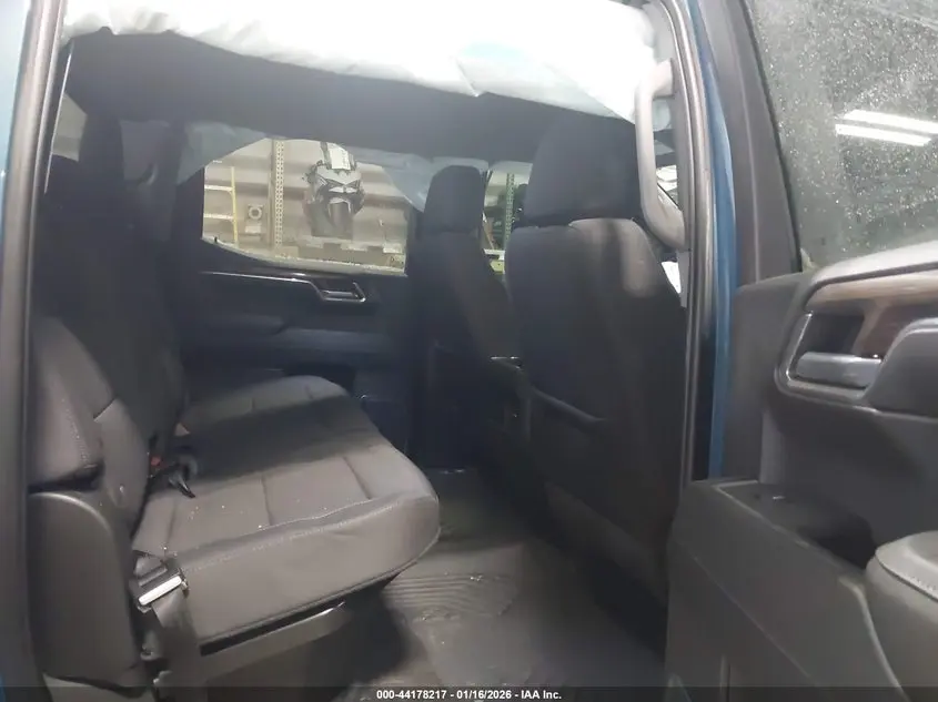 2024 CHEVROLET SILVERADO 1500 4WD  SHORT BED RST