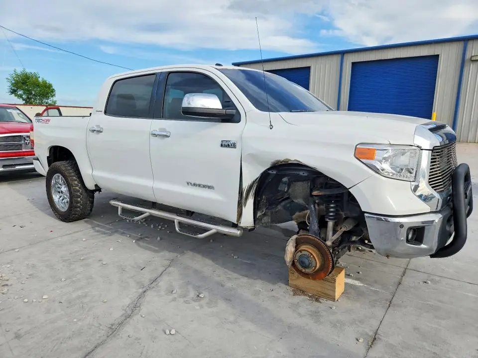 2014 TOYOTA TUNDRA CREWMAX LIMITED  
