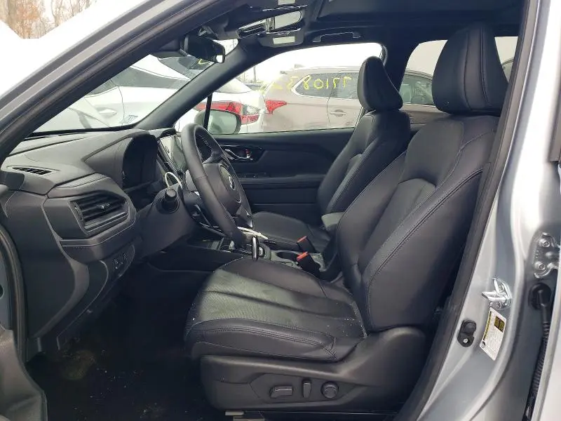 2025 SUBARU FORESTER LIMITED  