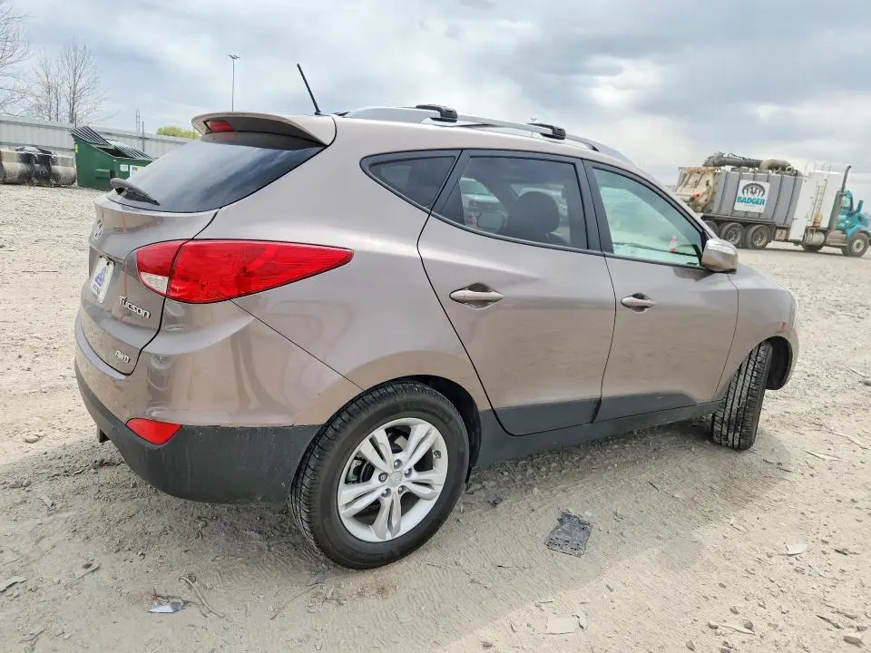 2012 HYUNDAI TUCSON GLS  
