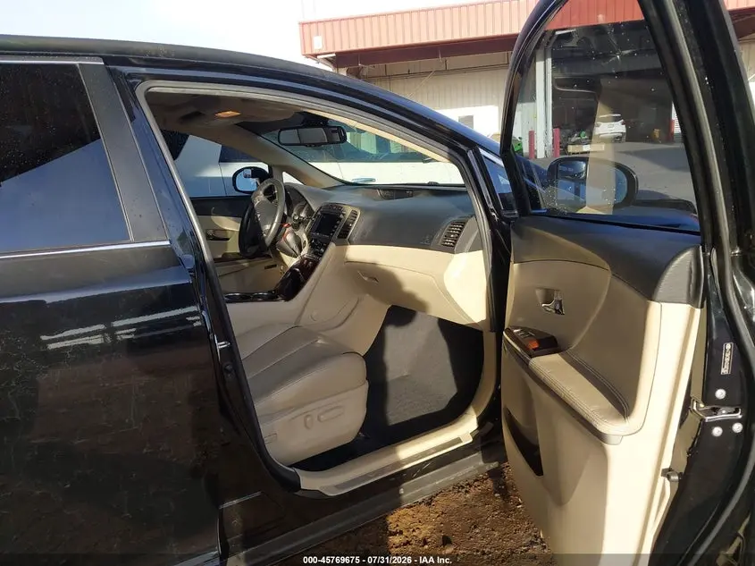 2012 TOYOTA VENZA LIMITED V6