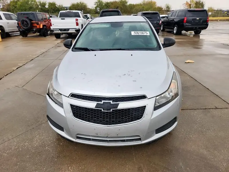 2013 CHEVROLET CRUZE LS  