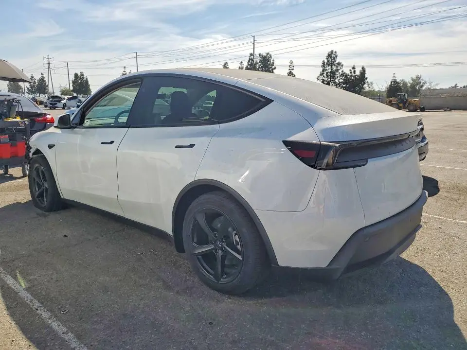 2026 TESLA MODEL Y   