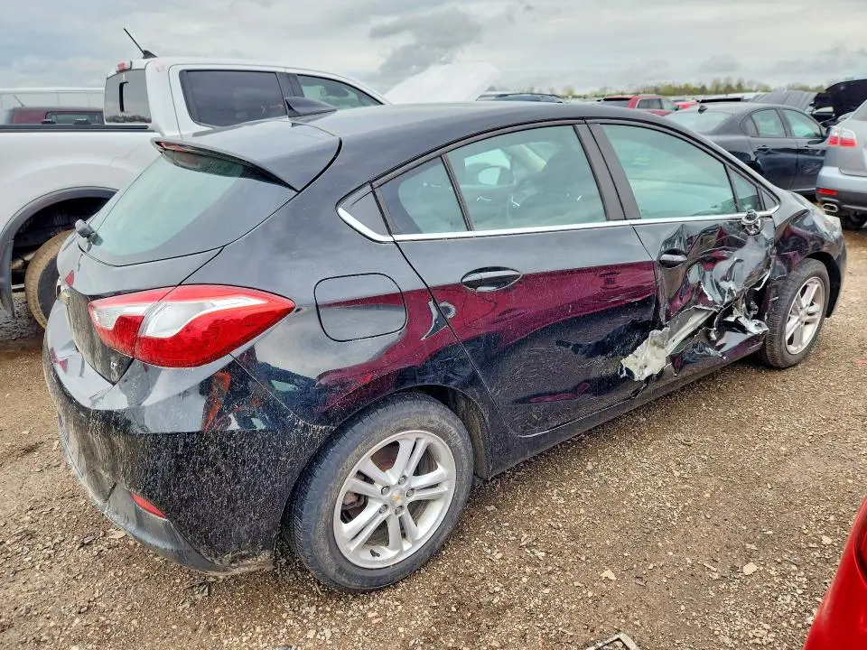 2017 CHEVROLET CRUZE LT  