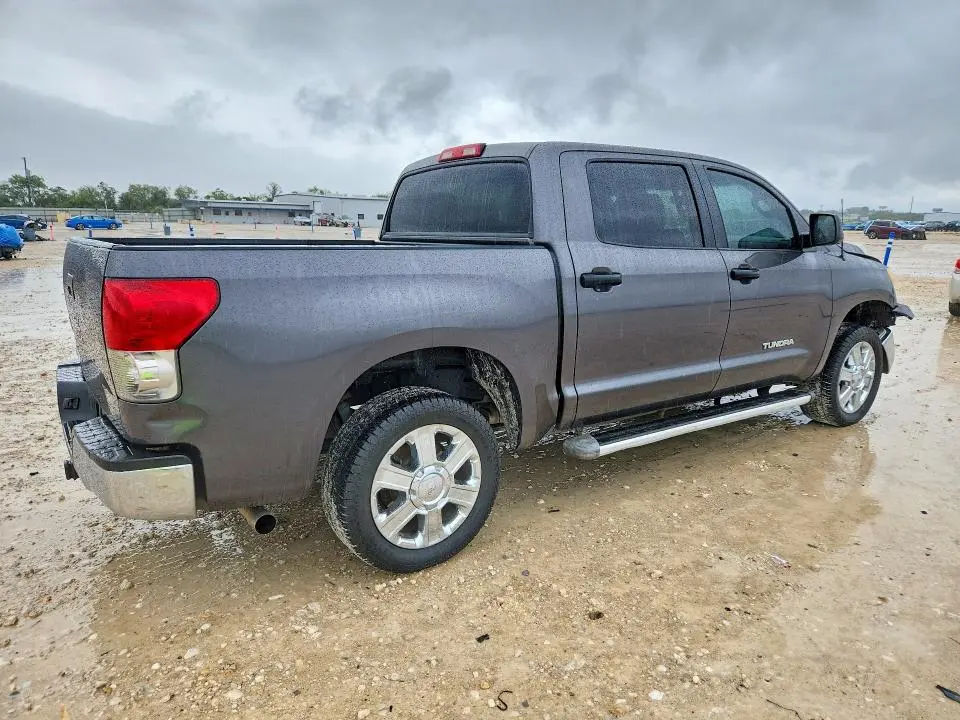 2011 TOYOTA TUNDRA CREWMAX SR5  