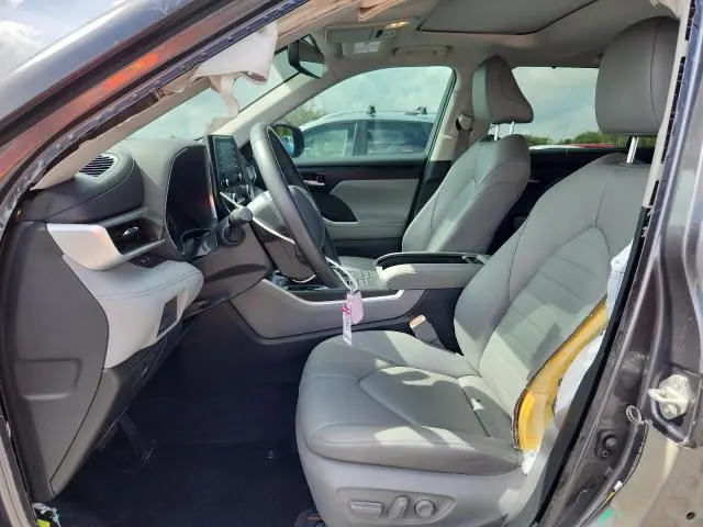 2020 TOYOTA HIGHLANDER XLE  