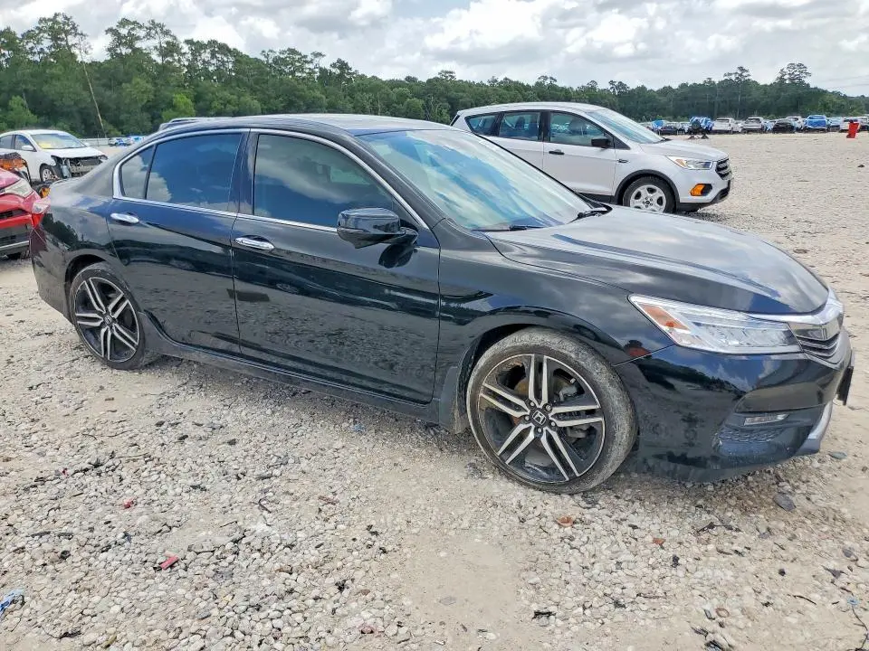 2017 HONDA ACCORD TOURING  