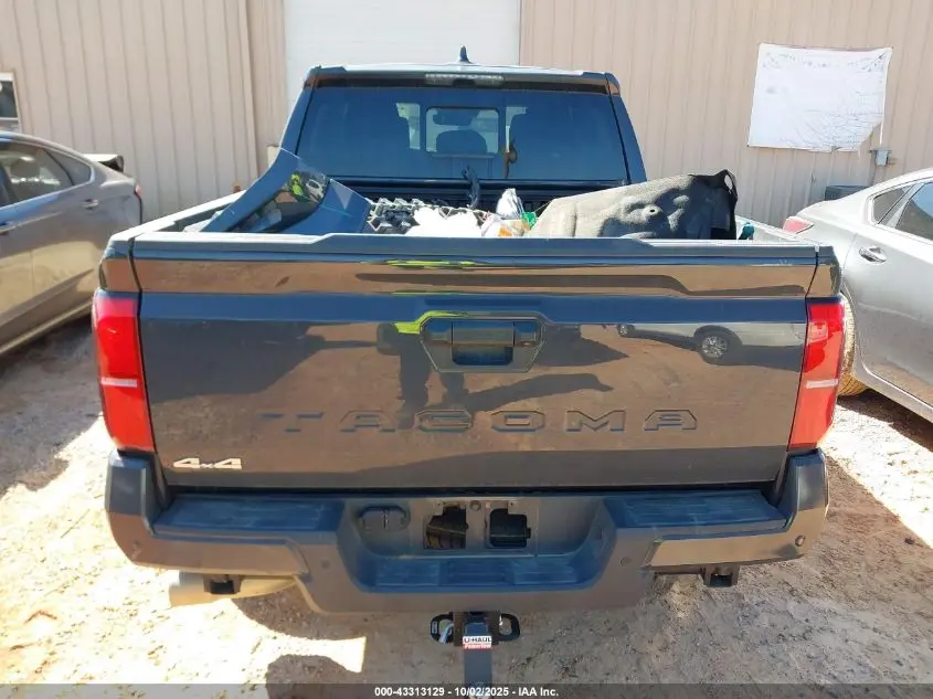 2024 TOYOTA TACOMA SR5 4WD