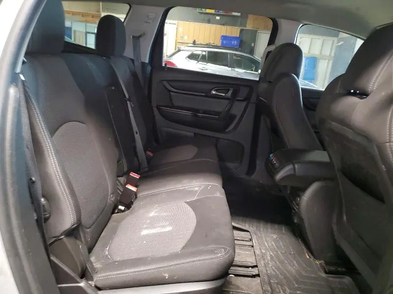 2016 CHEVROLET TRAVERSE LT  