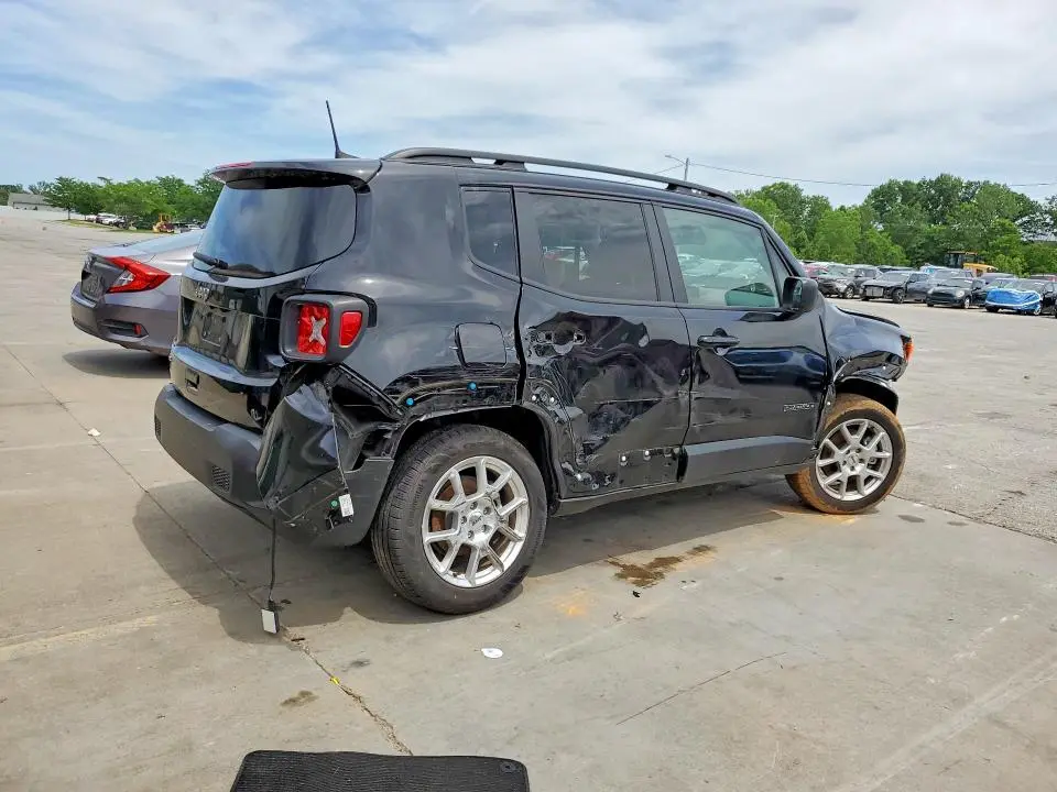 2023 JEEP RENEGADE LATITUDE  