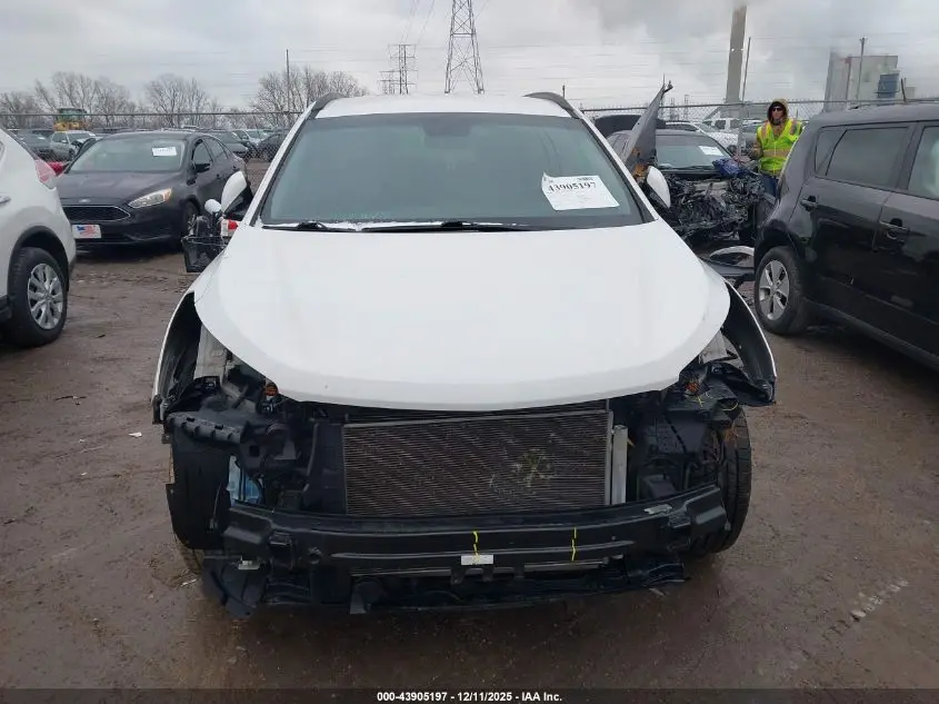 2017 HYUNDAI SANTA FE SE