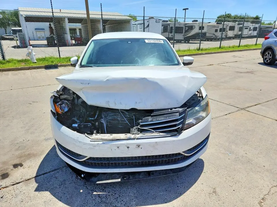 2014 VOLKSWAGEN PASSAT S  