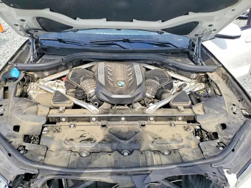 2022 BMW X5 M50I  