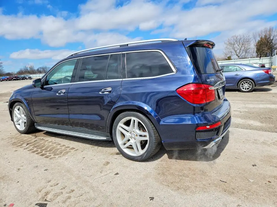 2015 MERCEDES-BENZ GL 550 4MATIC  